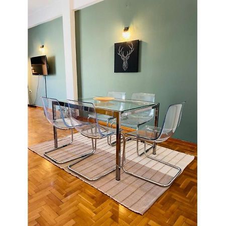 Cozy Apartment In Central Athens - Sleeps 6 Exterior foto